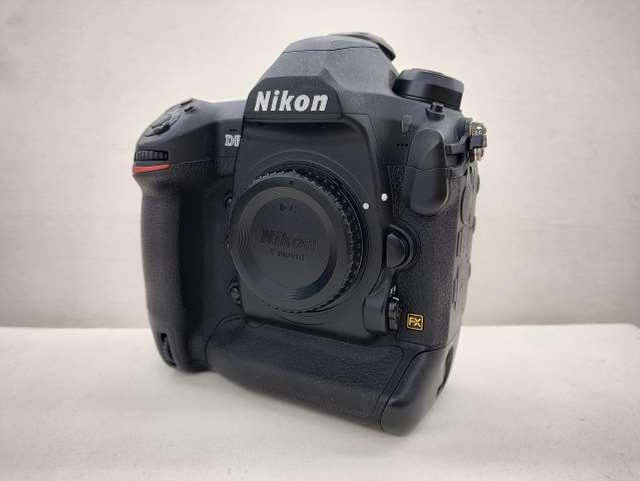 Nikon D6